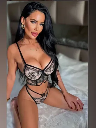 OnlyFans cuenta onlyheni avatar 1