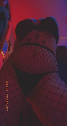 OnlyFans cuenta lunacvondrak header 2