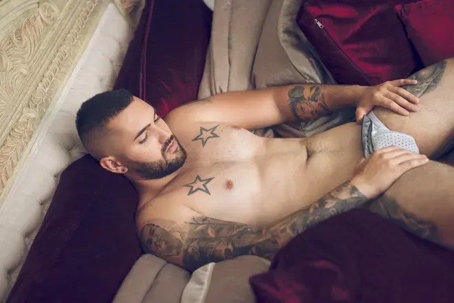 OnlyFans cuenta simonbeck header 2