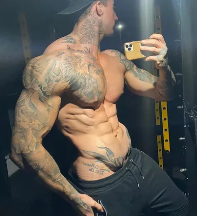 OnlyFans cuenta thattattooedgymguyfree previous_avatars_1 1