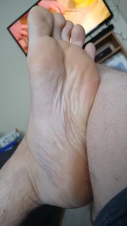 OnlyFans cuenta feetmehalfway header 2