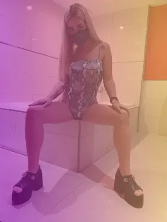 OnlyFans cuenta mikky_23 avatar 1