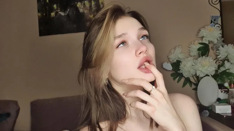 OnlyFans account  evaroseee header 2