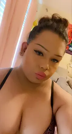 OnlyFans cuenta lonelybitch98 avatar 1