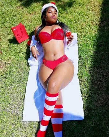 OnlyFans cuenta teresa_logan header 2