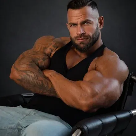 OnlyFans cuenta samp_musclemodel_pro avatar 1