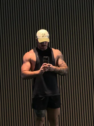 OnlyFans cuenta tylerxfit header 2