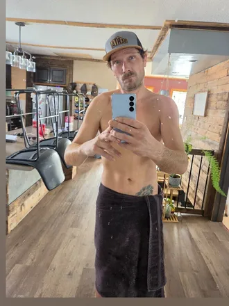 OnlyFans account  skywalker2194 header 2