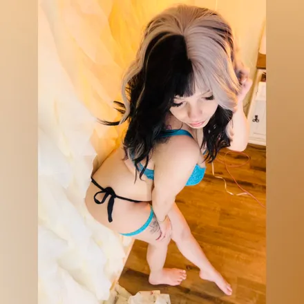 OnlyFans cuenta petitekittenn header 2