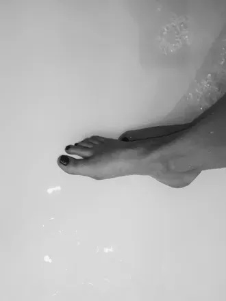 OnlyFans cuenta blackwhitefeetforyou header 2