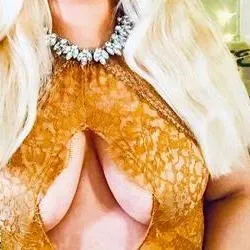 OnlyFans cuenta noureenrose avatar 1