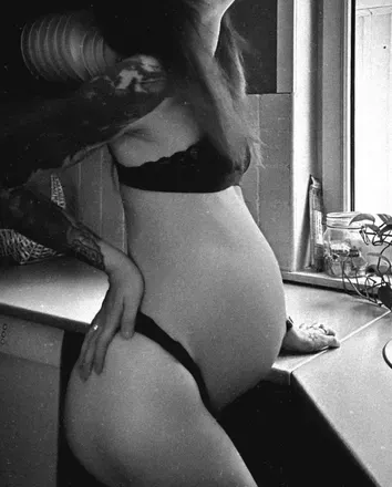 OnlyFans cuenta preggoswemom avatar 1
