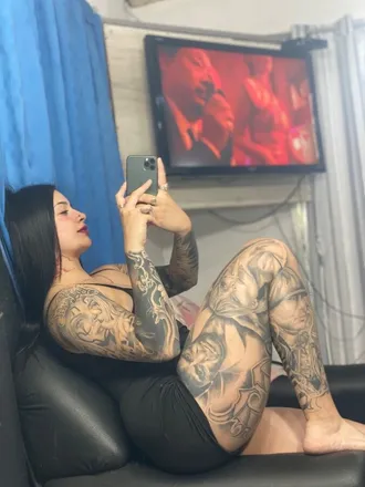OnlyFans cuenta momosampler header 2