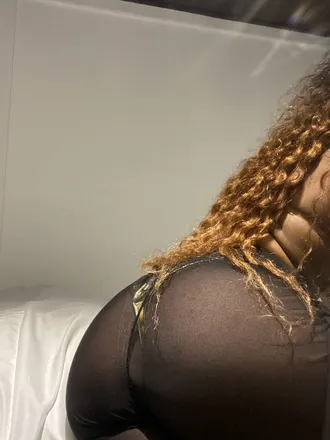 OnlyFans cuenta girlycakess header 2
