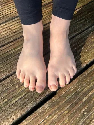OnlyFans cuenta welshyfeets header 2
