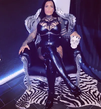 OnlyFans cuenta amazonelarasteel avatar 1