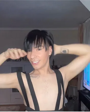 OnlyFans account  kosemt header 2