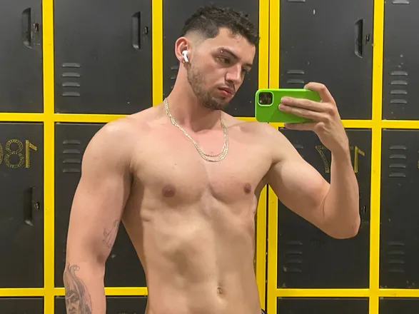 OnlyFans cuenta michaelcires header 2