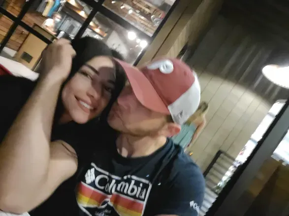 OnlyFans cuenta hottazcouple avatar 1