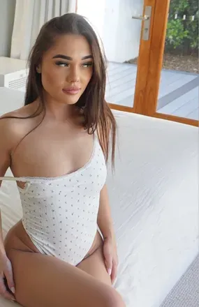 OnlyFans cuenta brunettebarbiefree avatar 1