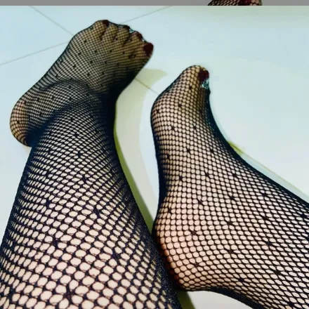 OnlyFans account  lis_2002 header 2