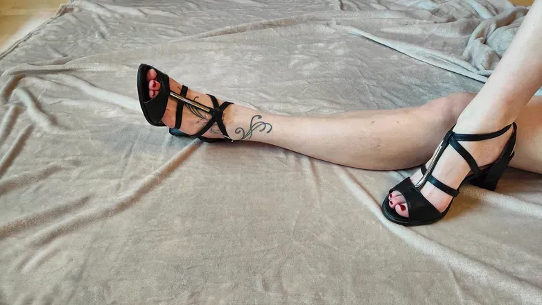 OnlyFans account  myfeetyourfantasygirl header 2