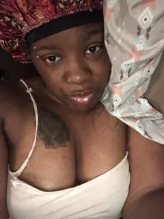 OnlyFans cuenta chocolatdrop1993 header 2