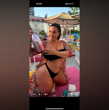OnlyFans account  queen7e header 2