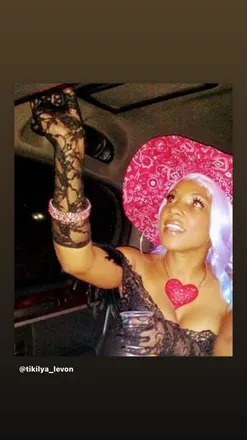 OnlyFans cuenta tikilyalevon header 2