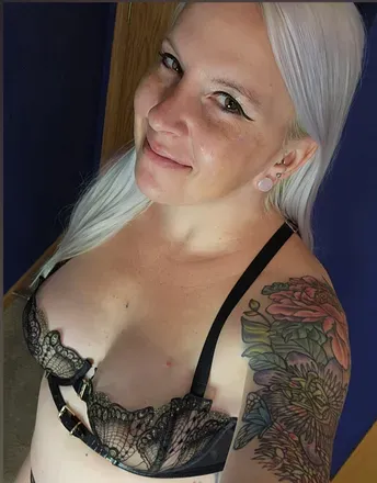 OnlyFans cuenta thesexyvee avatar 1