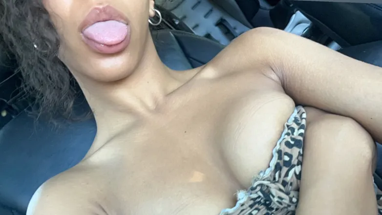 OnlyFans cuenta princessrubyyy header 2