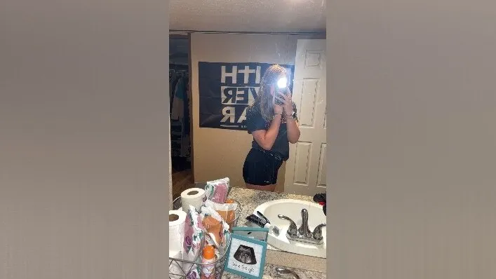 OnlyFans cuenta busty_burnette header 2