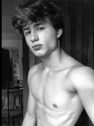OnlyFans cuenta toy19 avatar 1