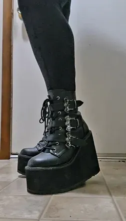 OnlyFans cuenta mistress_raven0 avatar 1