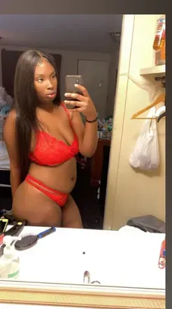 OnlyFans account  qveenjezzy23 avatar 1