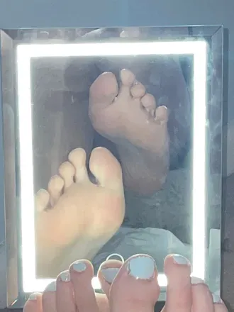 OnlyFans cuenta feetforyou08906 avatar 1