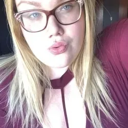 OnlyFans cuenta prettyblondebbw avatar 1