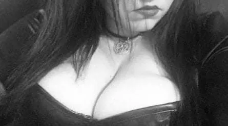 OnlyFans account  junebug83 header 2