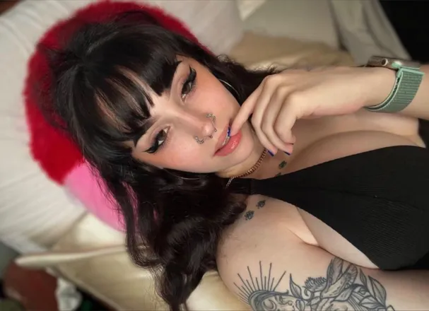 OnlyFans cuenta keirsty.eth previous_avatars_1 3