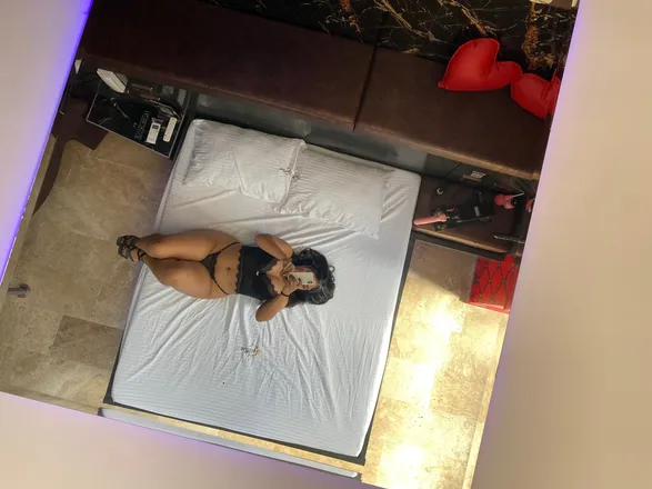 OnlyFans cuenta lolyy15 header 2