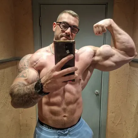 OnlyFans cuenta peteyg90 avatar 1