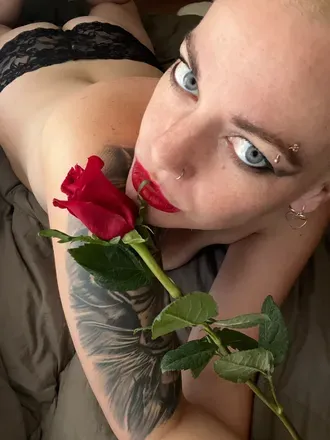 OnlyFans cuenta emjade420 avatar 1