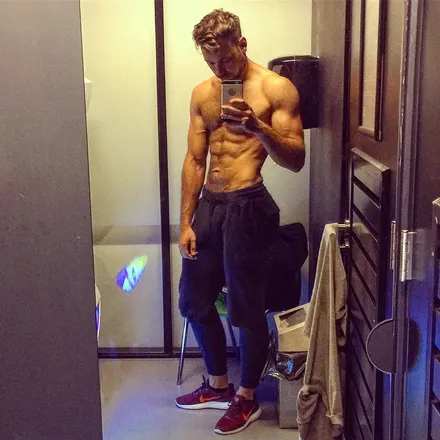 OnlyFans cuenta u185083224 header 2