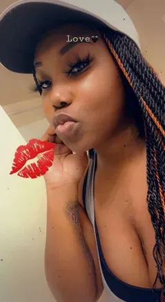 OnlyFans account  naybae32 avatar 1