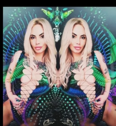 OnlyFans cuenta xharleyxquin header 2