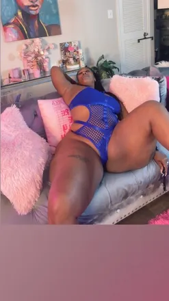 OnlyFans cuenta nickki header 2