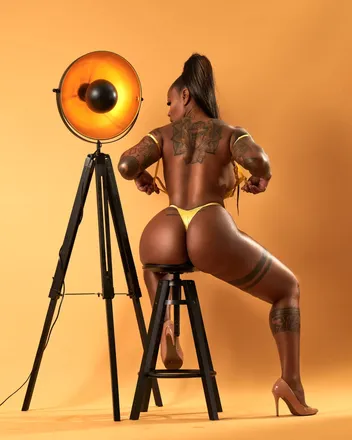 OnlyFans cuenta cielenoraescruzz header 2
