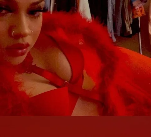 OnlyFans cuenta prettykittykove header 2