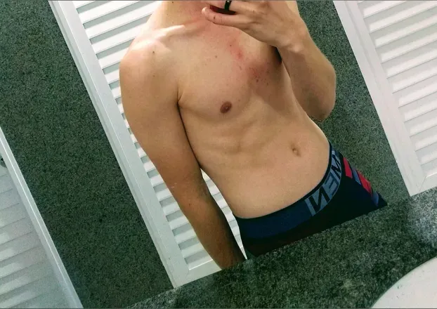 OnlyFans cuenta italianboyee avatar 1