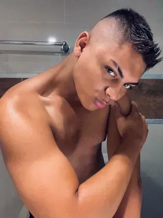 OnlyFans cuenta luisveraoficialv avatar 1